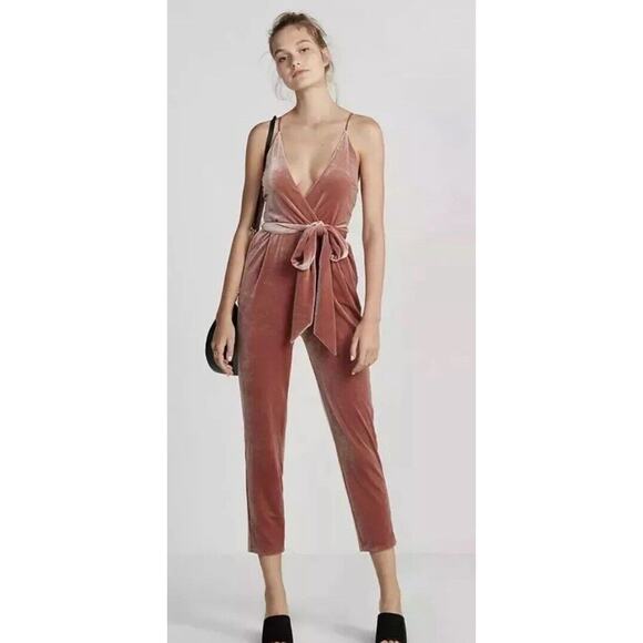 Express Velvet Jumpsuit Pink Plunge Neckline Wrap Tie Cropped Blogger Fave Sz 2 - Picture 1 of 16